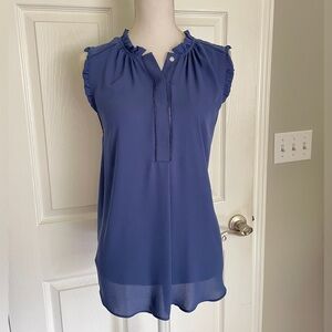 Ann Taylor Sleeveless Blouse Medium. New without tags